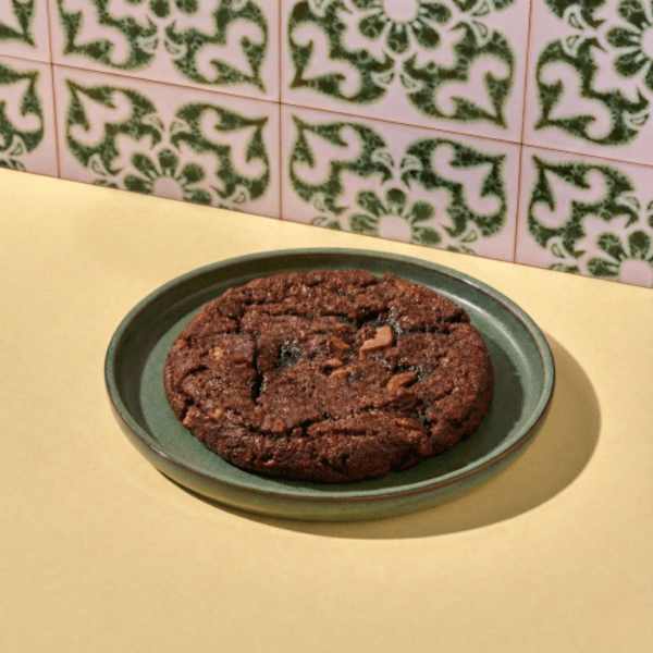 Dark chocolate chip cookie